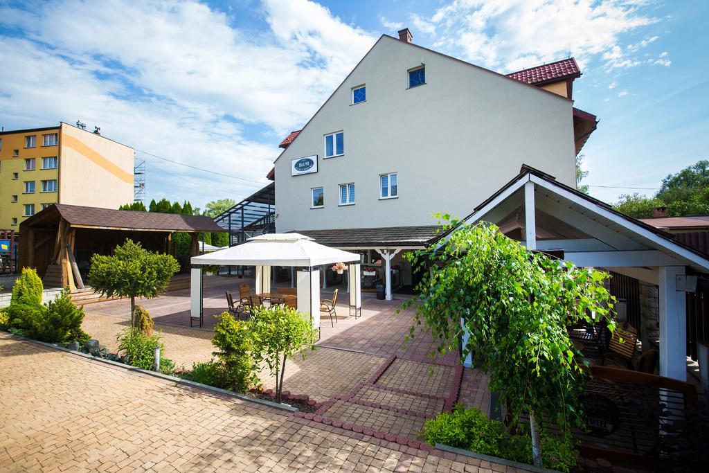 B&M Guesthouse オシフィエンチム エクステリア 写真